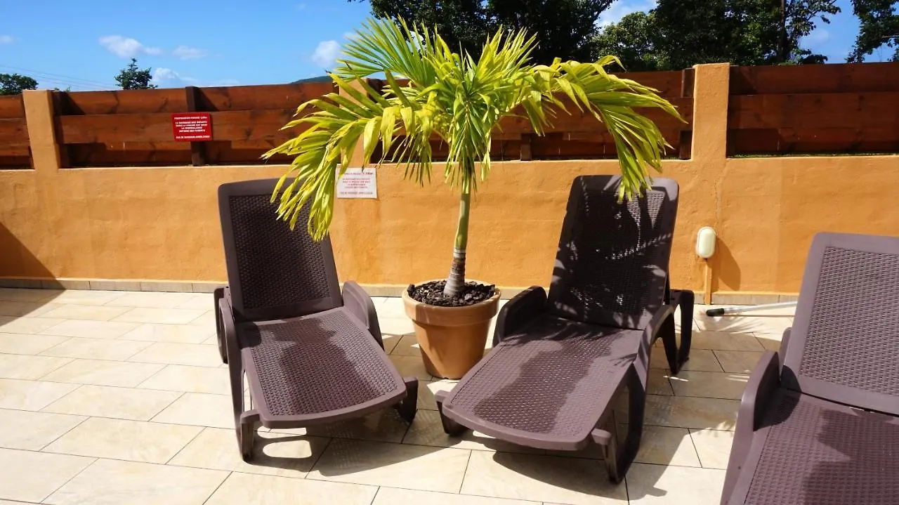 Appartement Charmant A Deshaies Avec Piscine Partagee 46 M² Guadeloupe